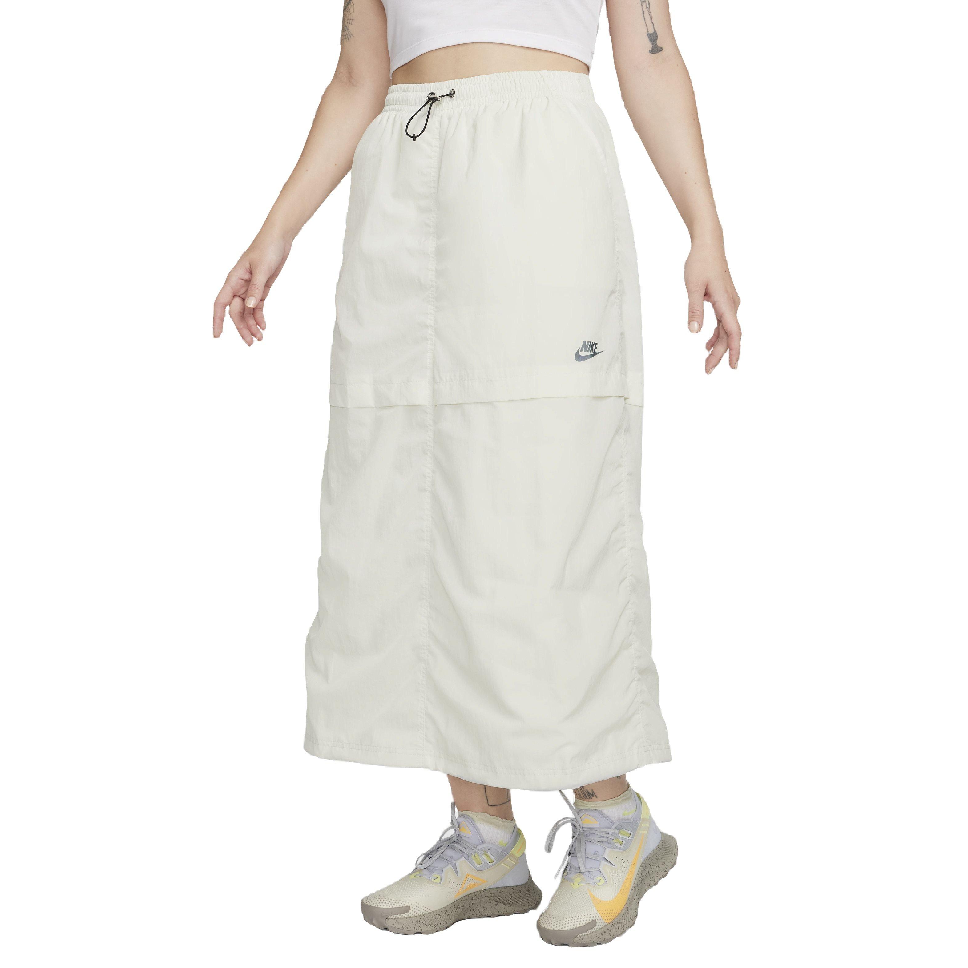 Nike Women's Sportswear Woven Skirt